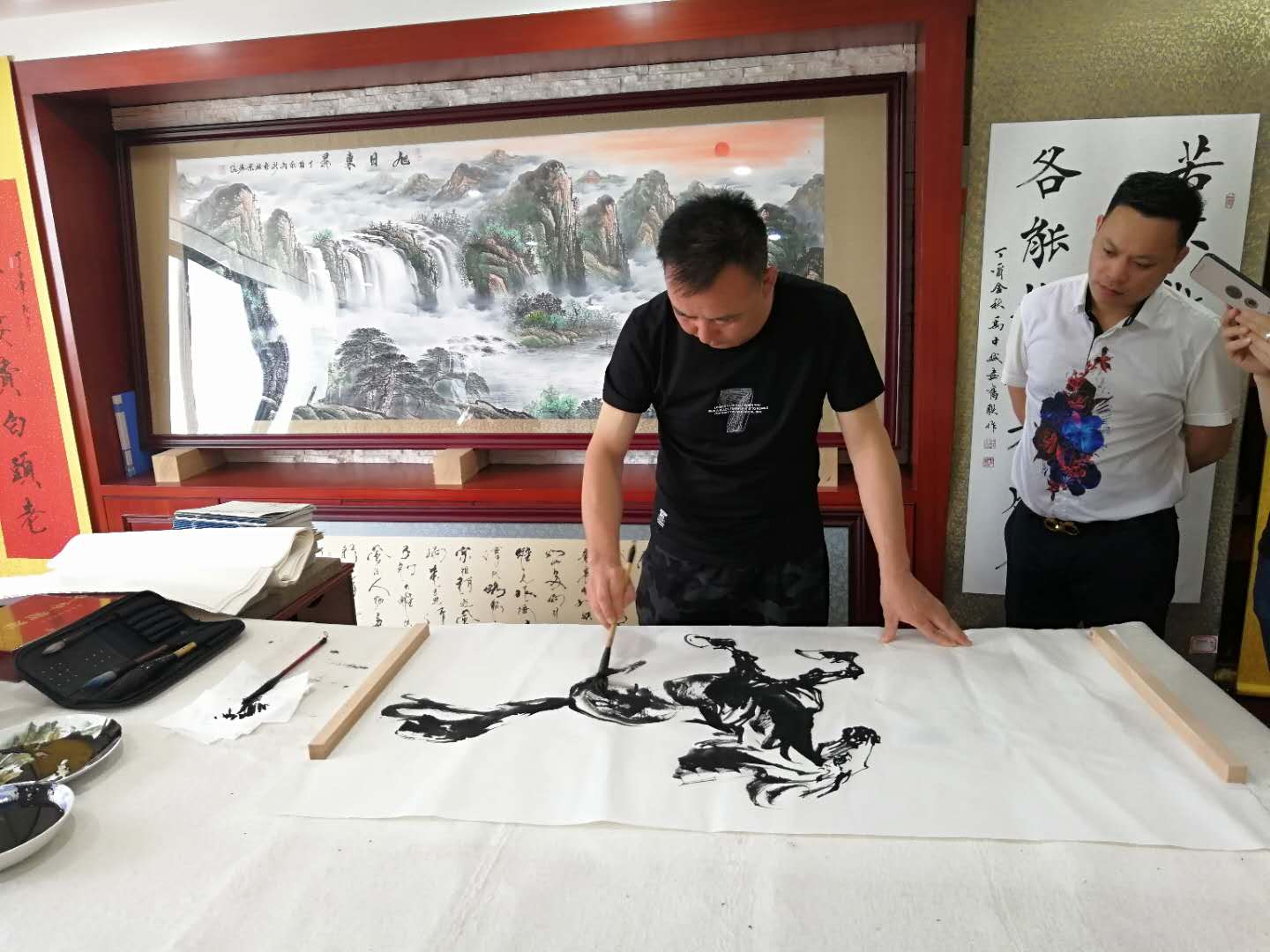 泼墨 泼墨